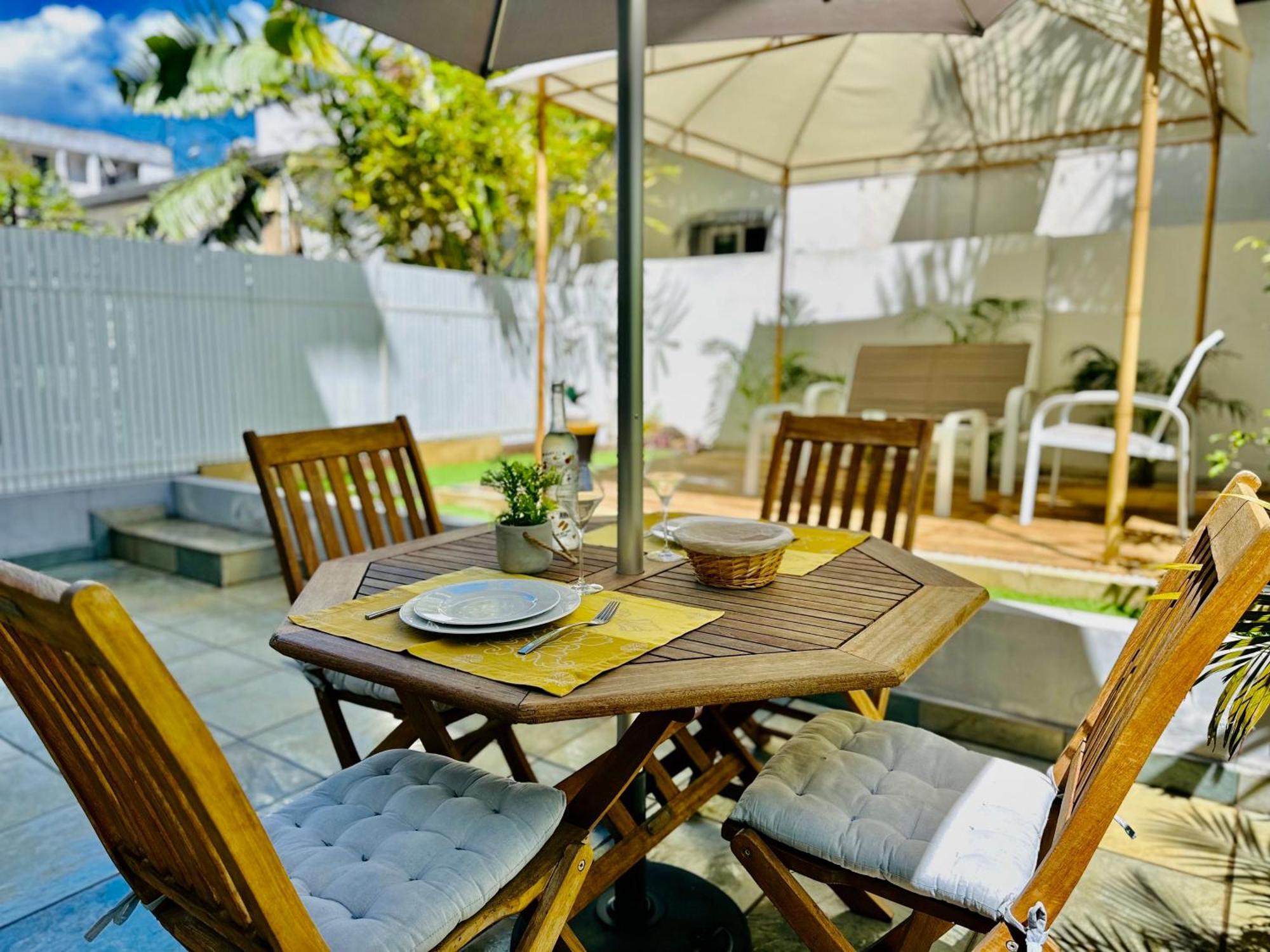 Le Coeur Daisy'L Saint Denis Centre Apartment Екстериор снимка